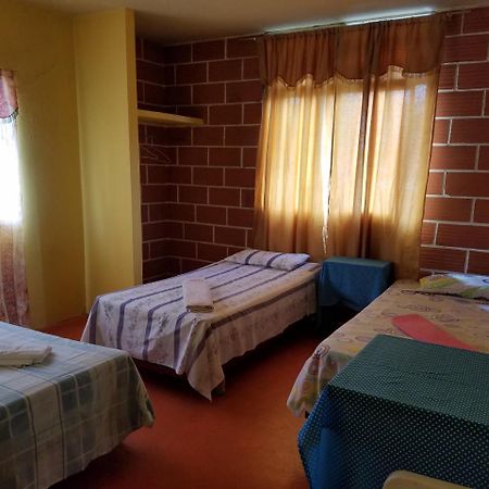 Hotel Casa De Alexis à Puerto Baquerizo Moreno Extérieur photo